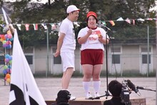 （左から）バナナマン設楽、ゆりやんレトリィバァ。