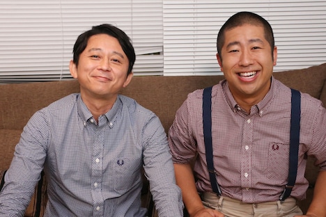 左から有吉弘行、ハライチ澤部。(c)テレビ東京