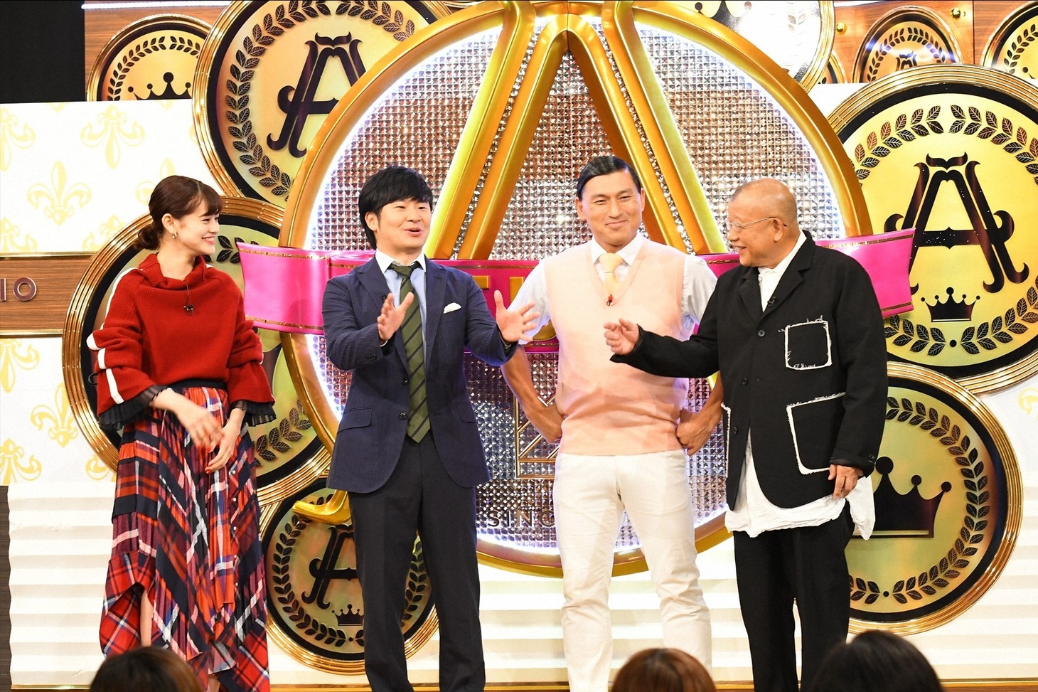 （左から）emma、オードリー、笑福亭鶴瓶。(c)TBS