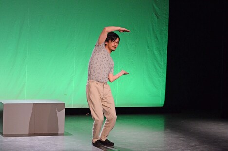 コント「コンサートデビュー」のワンシーン。