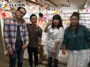 左から松浦真也、すっちー、海原やすよ ともこ。