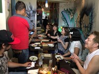 「日本の定番！世界と比べる決定版 ワールドべたペディア」のワンシーン。(c)読売テレビ