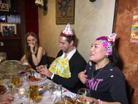 「日本の定番！世界と比べる決定版 ワールドべたペディア」のワンシーン。(c)読売テレビ