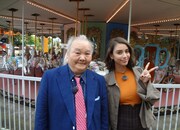 左から加藤一二三、滝沢カレン。(c)日本テレビ