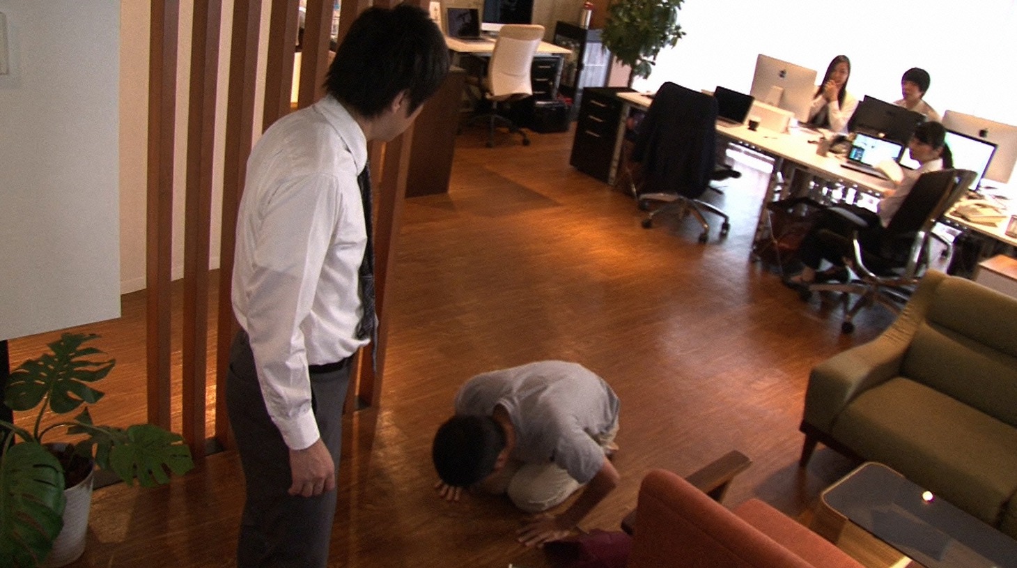 かもめんたるのネタを原作としたドラマのワンシーン。(c)日本テレビ