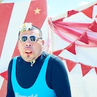 野性爆弾くっきー「バーニングマン」参加、砂漠の真ん中へお花を摘みにきたの