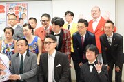 「第48回 漫才大会」開催会見の出席者たち。