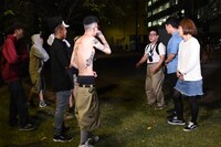 ネルソンズと渋谷サイファー。(c)TBS