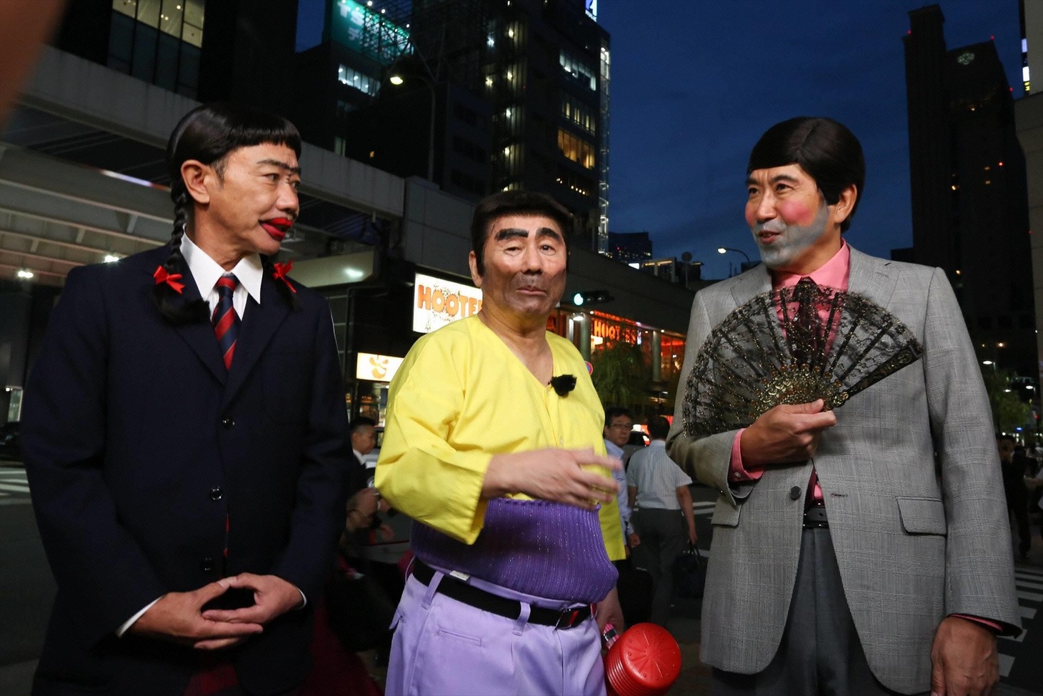 「とんねるずのみなさんのおかげでした 30周年記念SP」に出演する、とんねるず、ビートたけし（中央）。(c)フジテレビ