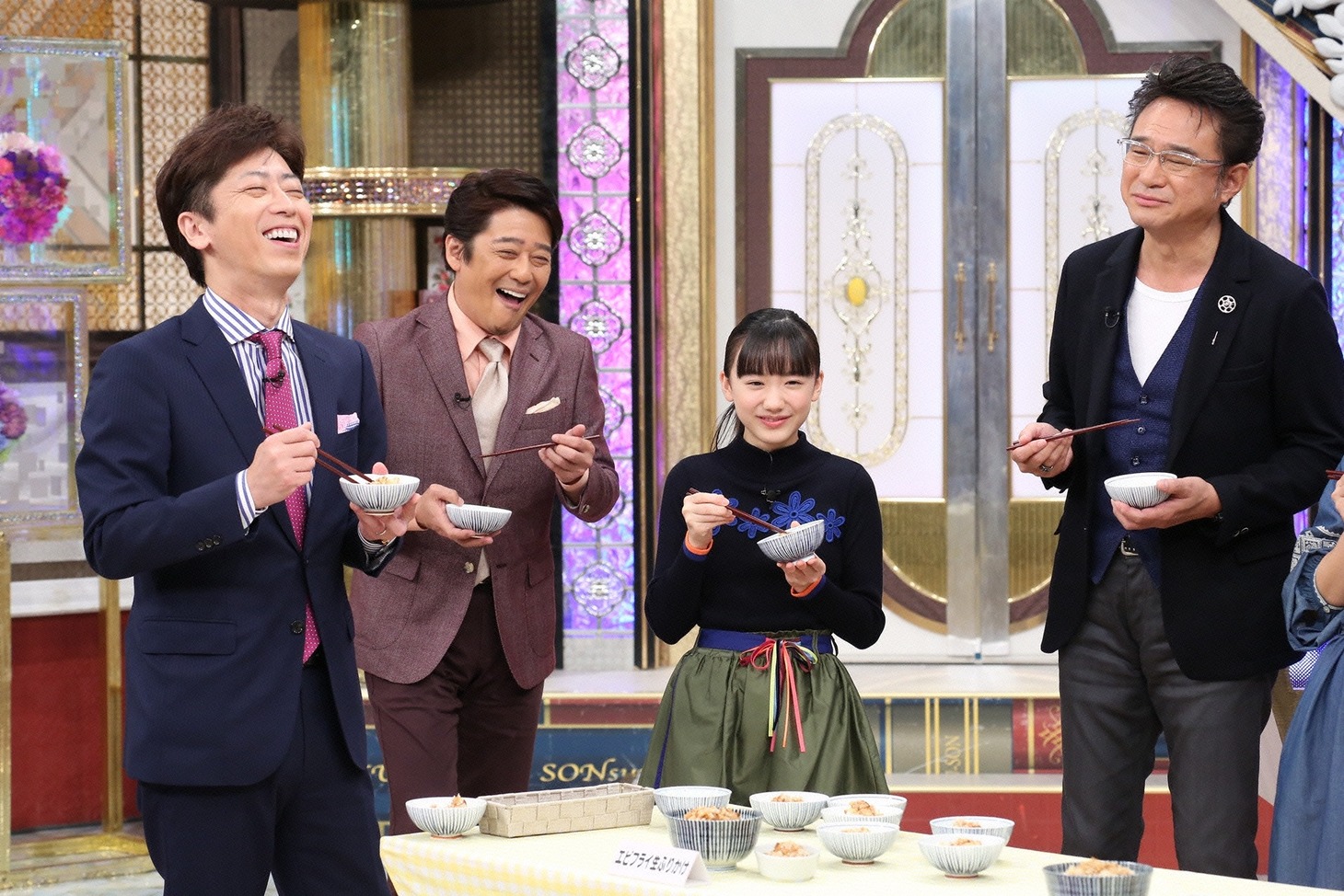 「あのニュースで得する人損する人 得損ヒーローズ大集合＆凄腕高校生SP」のワンシーン。(c)日本テレビ