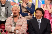 左から真壁刀義、長州力。(c)読売テレビ