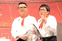 サプライズで登場したシソンヌ。