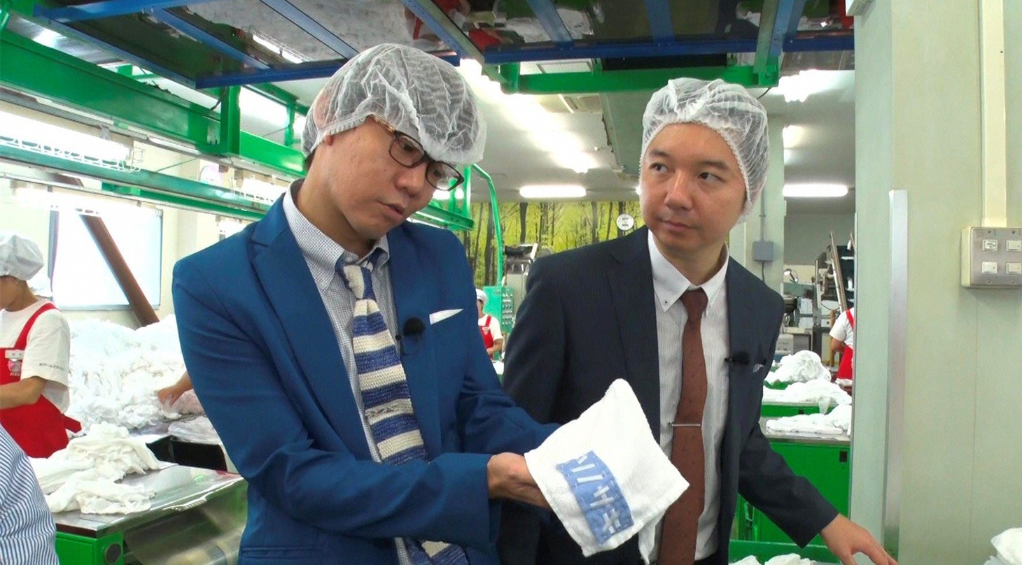 「ソノサキ ～知りたい見たいを大追跡！～」に出演する、三四郎。(c)テレビ朝日