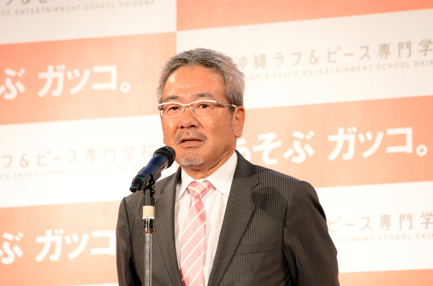 堀江信彦氏