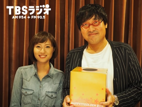 「マイナビLaughter Night」に出演する、南海キャンディーズ山里と伊東楓TBSアナウンサー（左）。