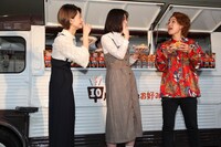 左からダレノガレ明美、尼神インター。