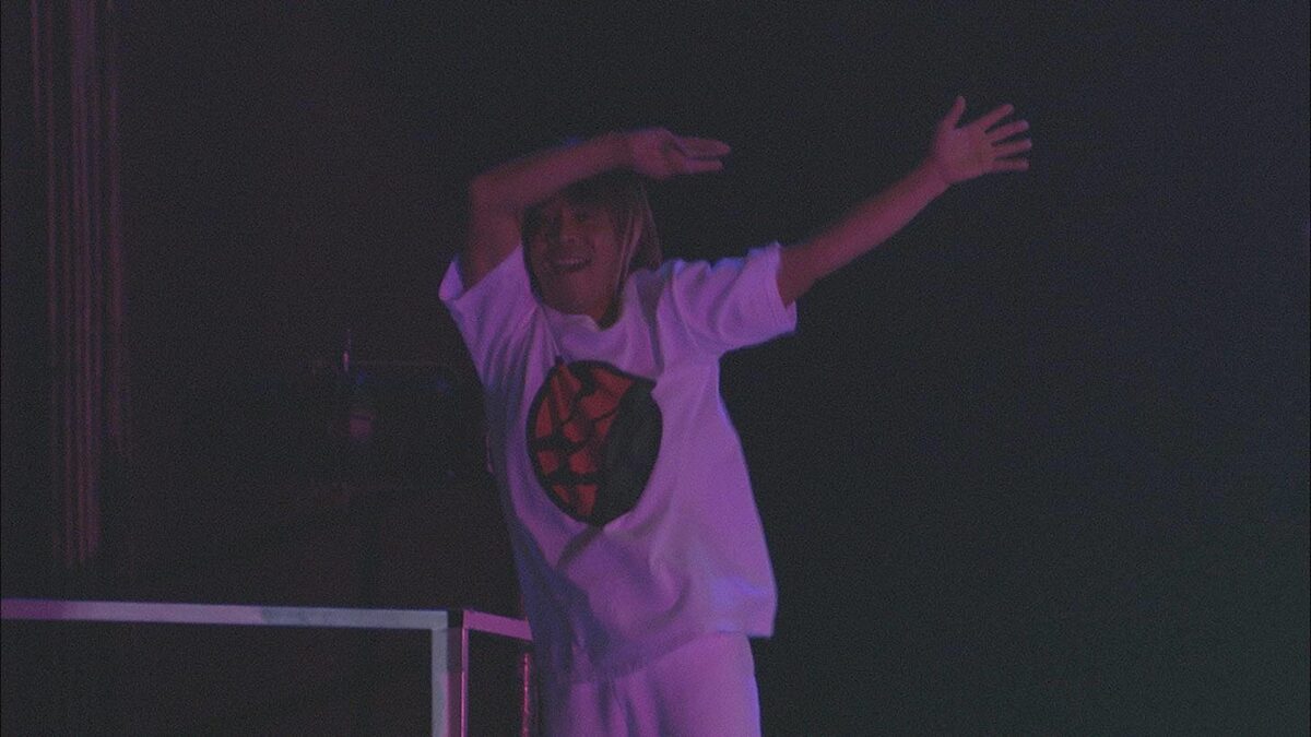 オファーシリーズ第11弾より Exileのライブに出演するナインティナイン岡村 C フジテレビ 画像ギャラリー 15 18 お笑いナタリー