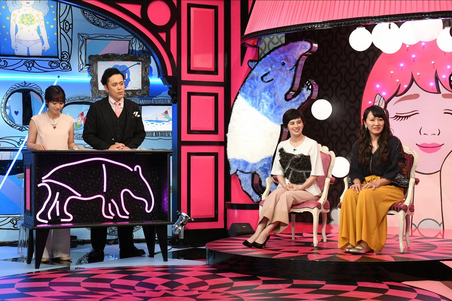 （左から）吉田明世アナ、くりぃむしちゅー有田、ホラン千秋、丸山桂里奈。(c)TBS