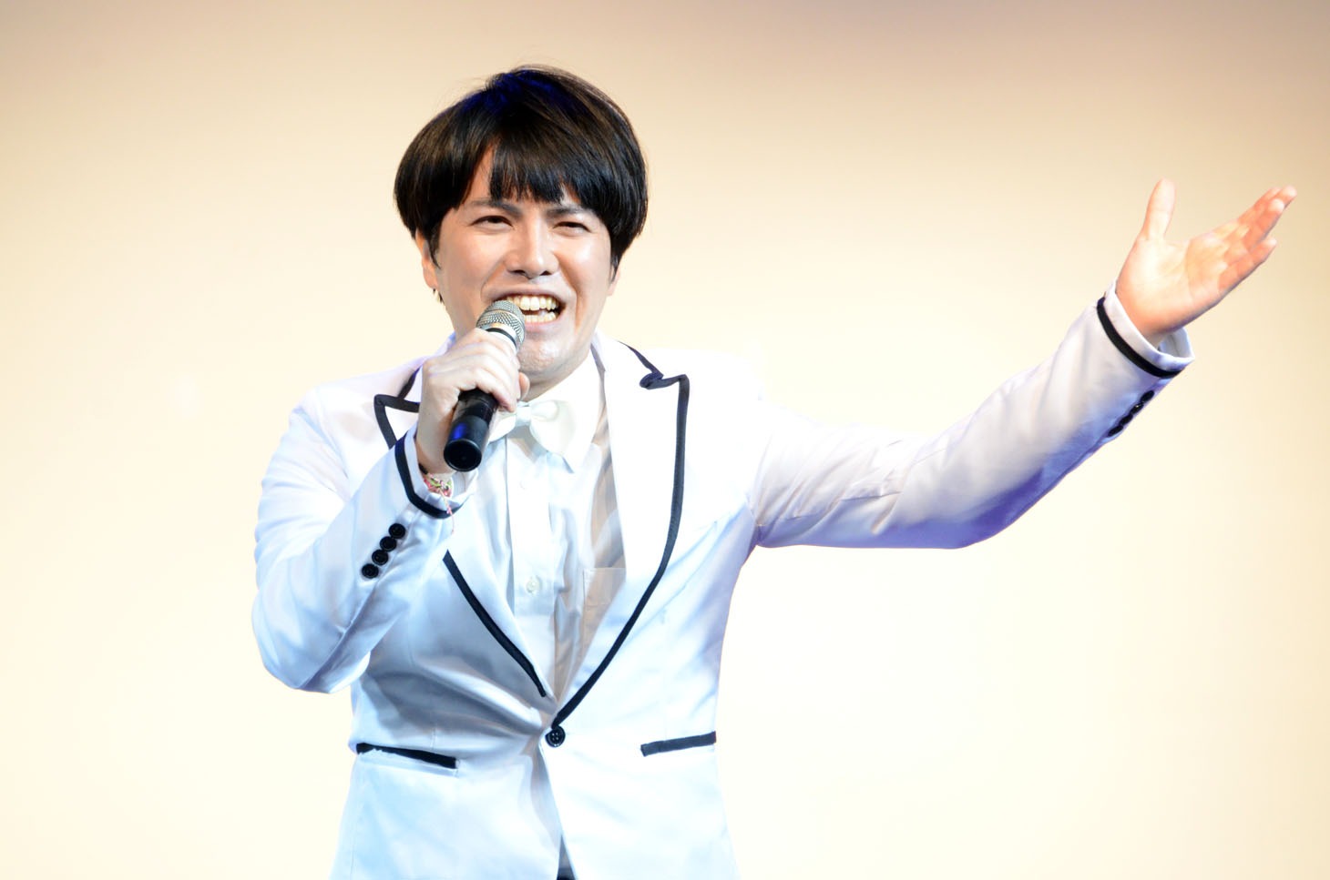 ラブレターズ溜口