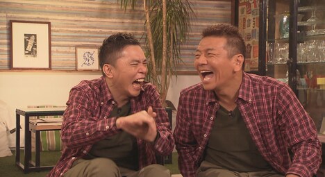 （左から）爆笑問題・太田、くりぃむしちゅー上田。(c)中京テレビ