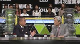 田原総一朗（右）と議論する出川哲朗（左）。(c)日本テレビ