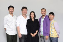 左から平山浩行、佐藤二朗、木村多江、カミナリ。(c)読売テレビ