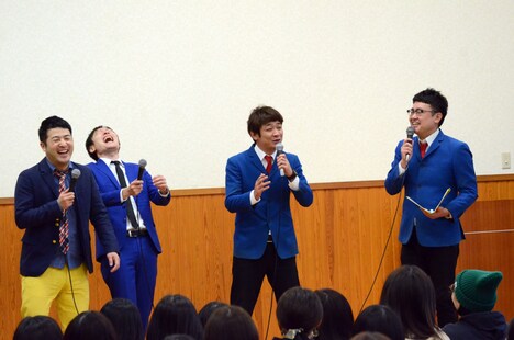 トークイベントの様子。