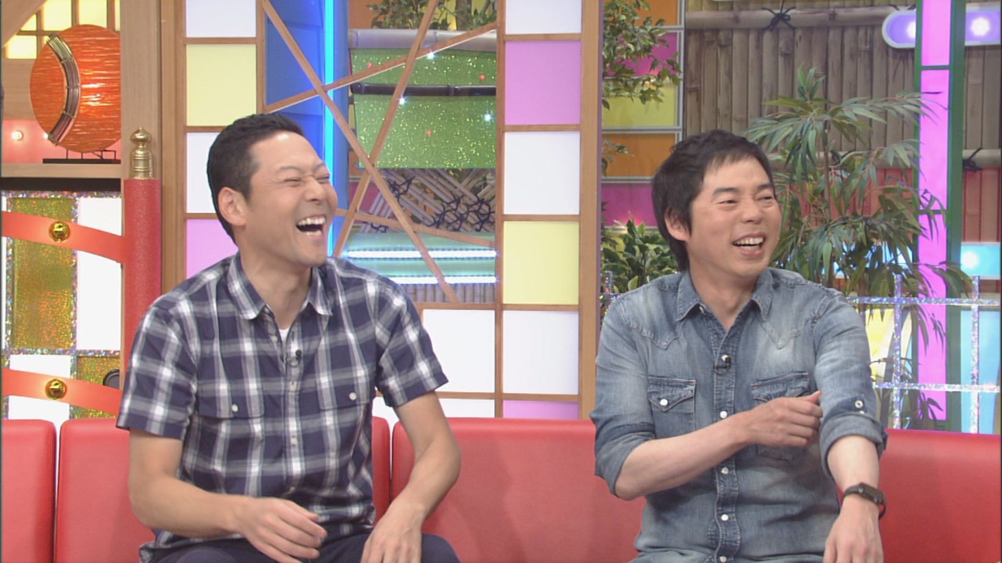 （左から）東野幸治、今田耕司。(c)CBC