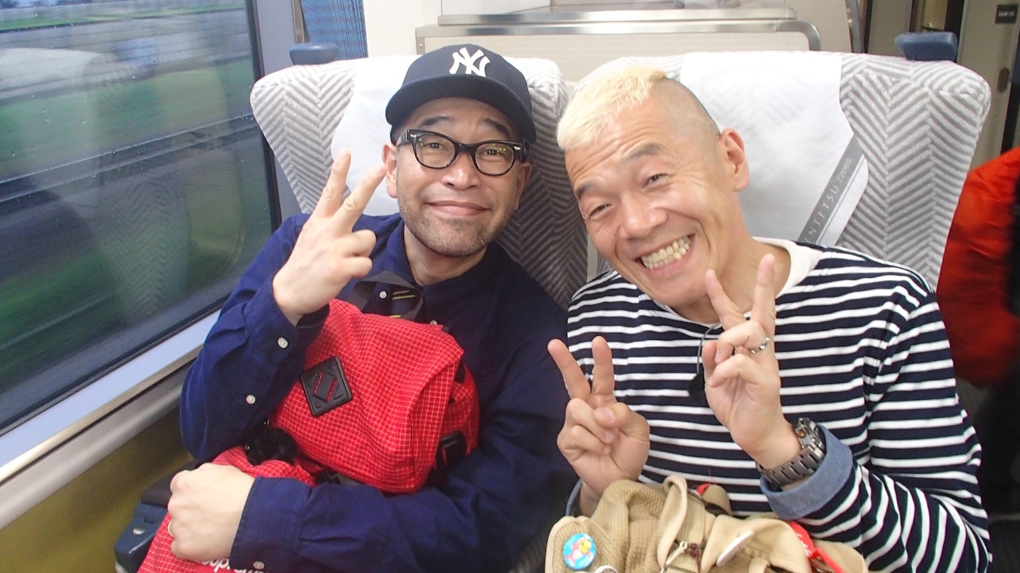 左から槇原敬之、キャイ～ン・ウド鈴木。(c)メ～テレ