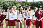 「女性芸能人 秋のスポーツテスト」の出演者たち。(c)テレビ朝日