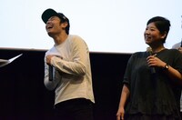 舞台挨拶の様子。