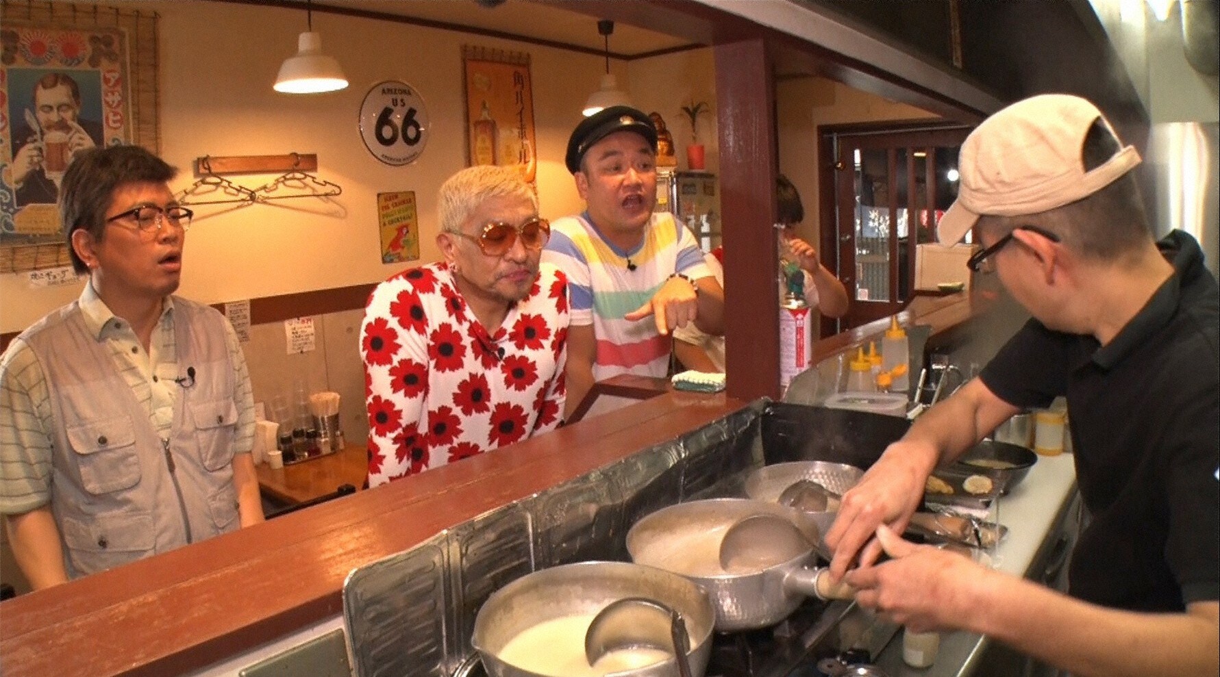 松本家の休日」大阪のラーメン激戦区でNo.1ラーメン決める - お笑い