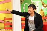 品川庄司・品川 (c)TBS