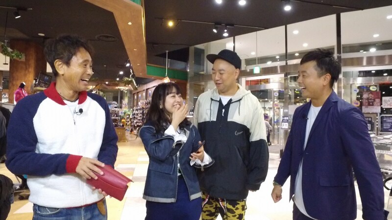 左からダウンタウン浜田、伊藤寧々、レイザーラモンRG、次長課長・河本。