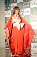 「竹取物語」のかぐや姫に扮した辻希美。