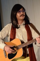 伊勢正三に扮した銀シャリ鰻。