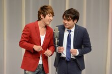 漫才「ABC」を披露するサカイスト。