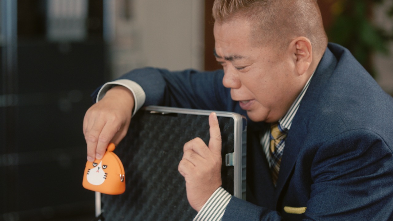 Y!mobileの新CM「英語で営業」篇のワンシーン。