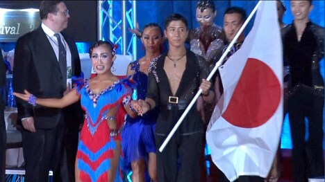 キンタロー。＆ロペスペア（手前）。(c)TBS