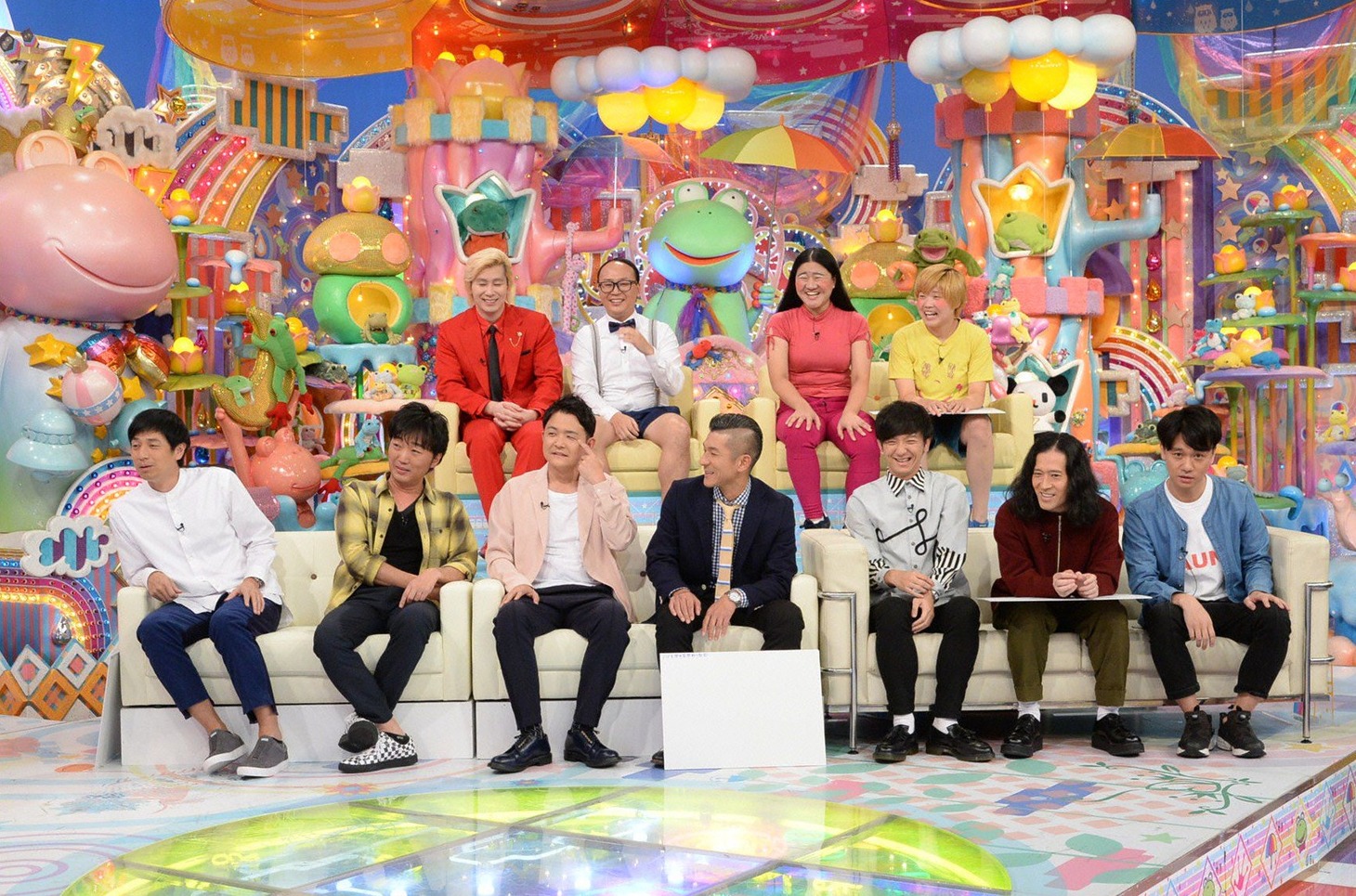「日曜もアメトーーク！2時間スペシャル」に出演する「仲良し同居芸人」。(c)テレビ朝日