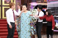 左からブリリアン・コージ、マツコ・デラックス、ブリリアン・ダイキ、ブルゾンちえみ。(c)日本テレビ