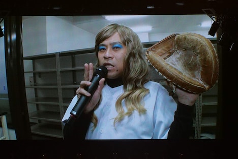 前説のほか中継企画でも女キャッチャーとして登場した守谷日和。