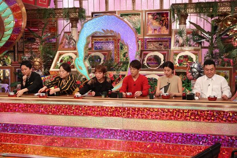 「没メニューレストラン」のワンシーン。(c)関西テレビ