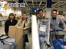 左から海原やすよ ともこ、COWCOW。