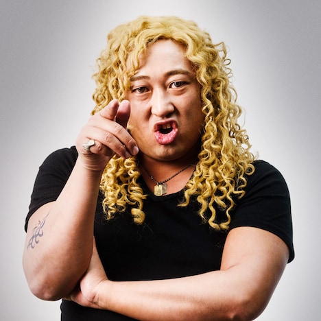 外国人画家のパトリック・ベイカー。