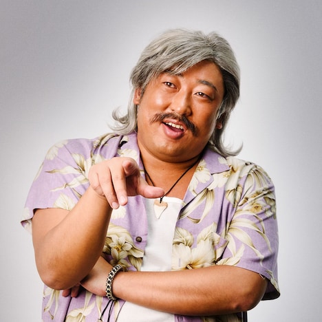 サーファーの赤羽ヒデト。