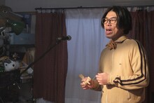 片桐仁扮するYouTuber・高梨仁。