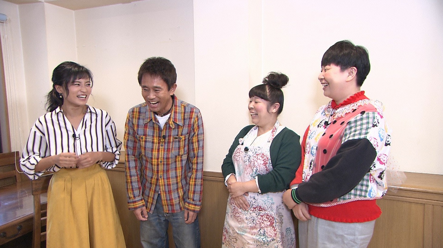 左から小島瑠璃子、ダウンタウン浜田、森三中・村上、森三中・大島。(c)読売テレビ