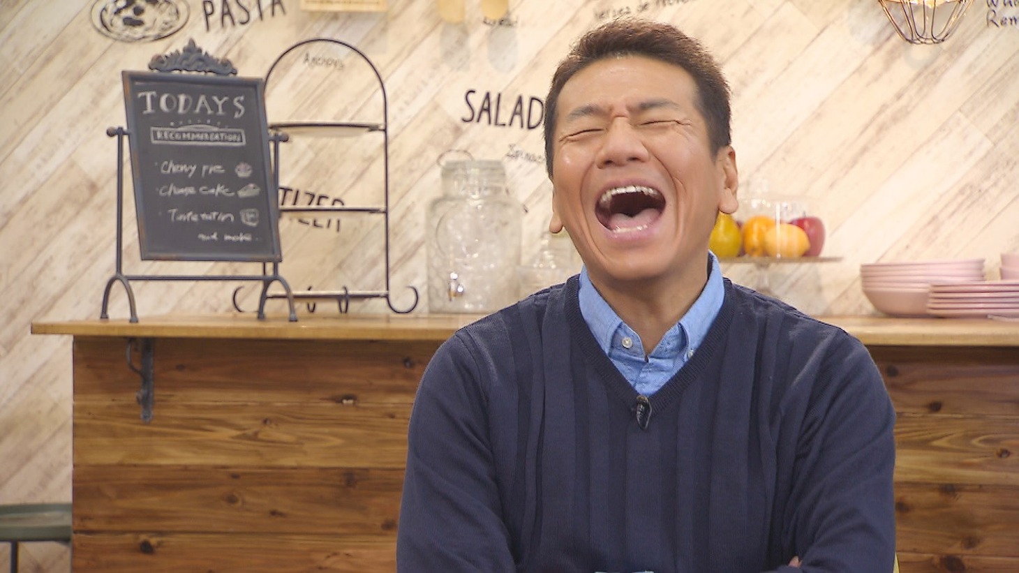 くりぃむしちゅー上田 (c)中京テレビ