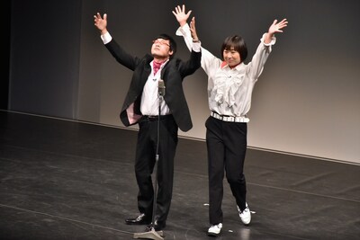 南海キャンディーズ。写真は今年2017年2月に行われた「他力本願ライブ4」のワンシーン。